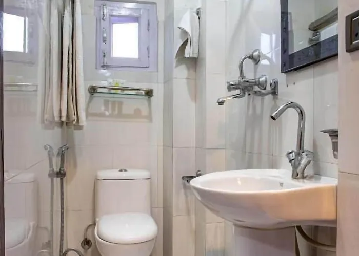 Mhepi Hotel 3*